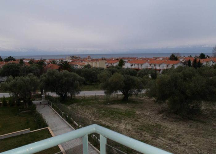 Townhouse Vertical in Skala Fourkas