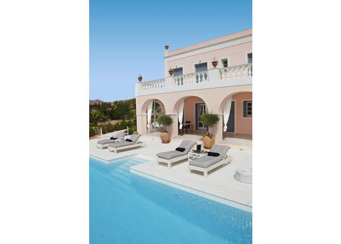 Villa in Syros