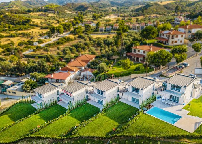 Townhouse in Chanioti Chalkidiki